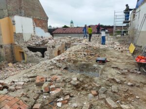 6984da6b-0902-4643-bf4c-737b6ed53974