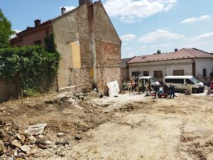 d20a54fb-1f7d-4fd1-a304-e431c712b65f